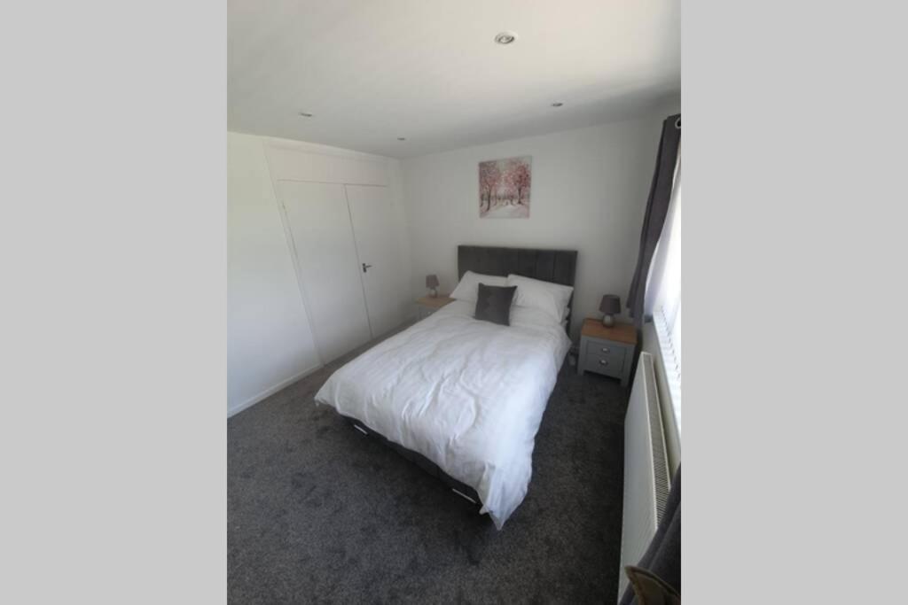 Entire House - Cheshire Oaks/Ellesmere Port Exterior foto